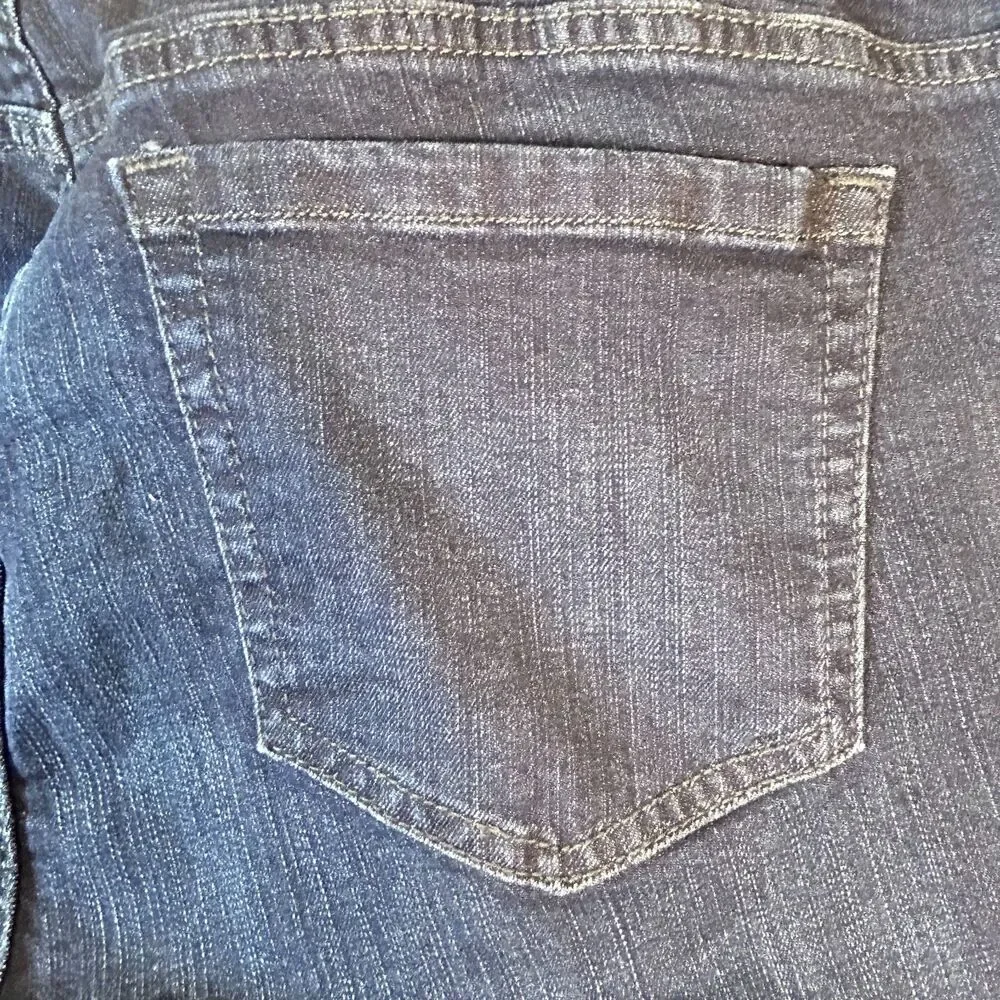 Torrid Women's Blue Denim Mid-Rise Boyfriend Jeans Size 18R - Picture 9 of 14